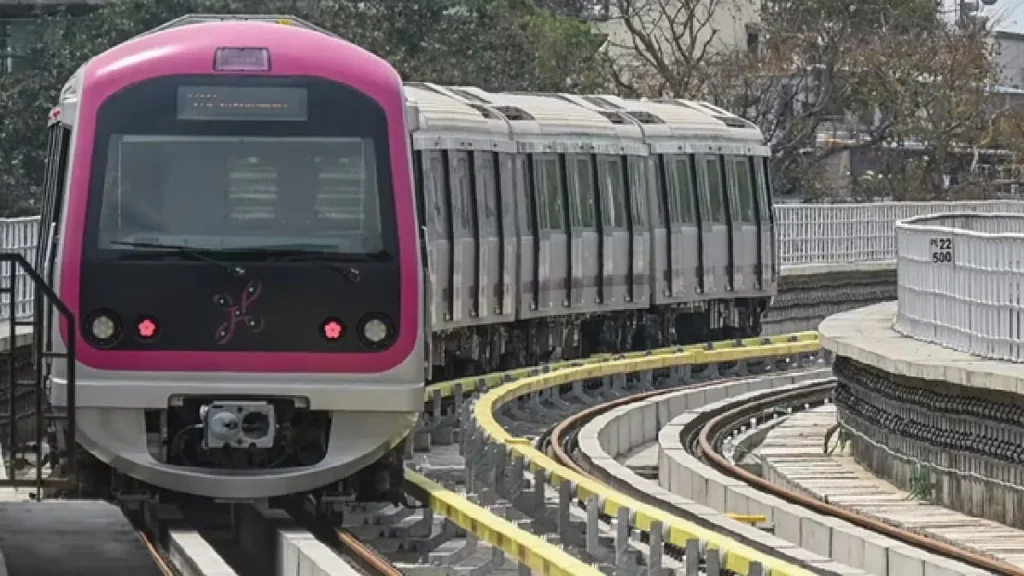 Bengaluru Metro Fare Hike: Bomb of inflation on those living in Congress -ruled Karnataka capital Bengaluru, the journey of metro became expensive; Earlier bus fares were increased, Bengaluru Metro Rail Corporation Limited BMRCL Hikes Metro Fare Know How Much You have to pay