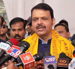 CM Devendra Fadnavis expressed grief over the accident at New Delhi railway station, also made a statement on love jihad