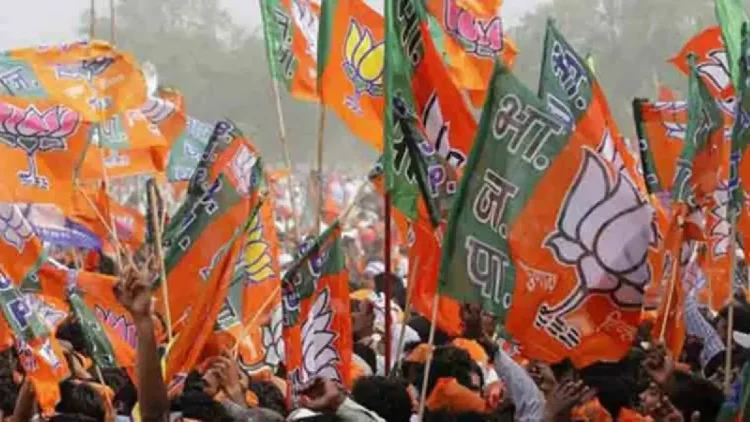Delhi Assembly Election 2025 Exit Poll: Who is in the heart of Delhiites? Who will get power in AAP, BJP and Congress? Know what the exit poll figures say