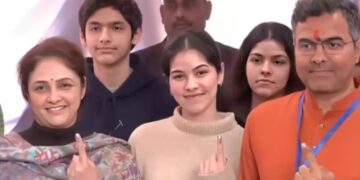 Delhi Assembly Election Result 2025 | Parvesh Sahib Singh Verma Ki Beti | Parvesh Sahib Singh Verma Daughters | Parvesh Sahib Singh Verma Ki Betiyan | News Track Hindi News | Latest Update Hindi Samachar | Parvesh Verma Ke Beti: Entrance Verma's daughters blossom, said- Delhi did not let the lies win. News Track in Hindi
