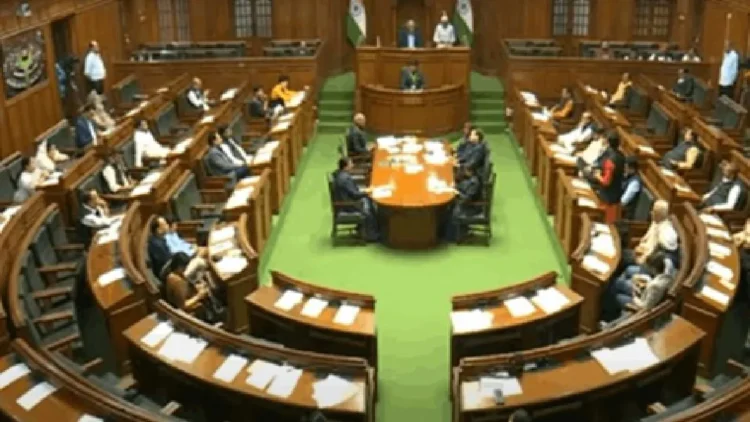 Delhi Assembly Session Extended for two Days: The session of the Delhi Assembly was extended two days, 21 MLAs of AAP suspended for three seating, Delhi Assembly Session Extended by two two days, 21 aap mlas suspended for three sittings