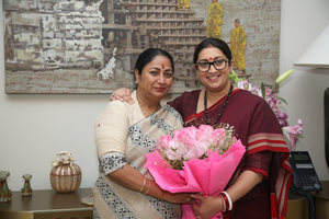 Delhi Chief Minister Rekha Gupta meets former Union Minister Smriti Irani