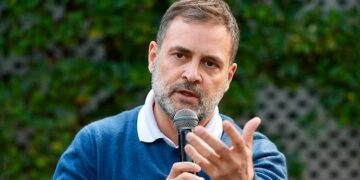 Eight people trapped due to the tunnel collapse in Telangana, Rahul Gandhi expressed concern