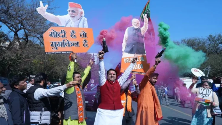 Festive Atmosphere in BJP Office Across the Country: Atmosphere of celebration in BJP offices from Delhi to Mumbai, Lucknow to Punjab and Kashmir, see the views in the video, festive atmosphere in BJP offices from deli to mumbai, lucchnow to punjabi, kashmir to odisha .