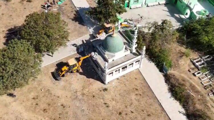 High court rejected petitions, Betteer -wounds in Bet Dwarka again went on bulldozers - India tv hindi