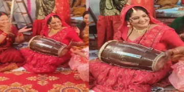 In Ladies music, Anjana Singh shared color, dholak with pallu on head, watch video