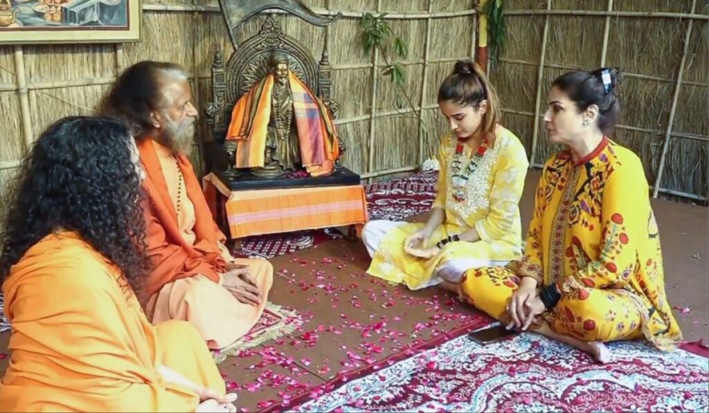 In Mahakumbh 2025, Raveena Tandon sinks faith with daughter Rasha - India tv hindi