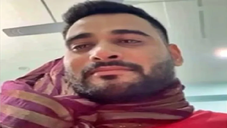 It company manager commits suicide in agra: Fed up with wife's harassment, now the manager of the IT company in Agra made suicide, made a video crying before dying, fed up with his wife's harassment, its company manager commits suicide in agra, before Dying He made a video of Himself Crying by Hanging Himself