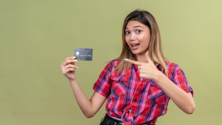 It is difficult to manage many credit cards, do this way deactivate - India tv hindi