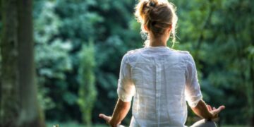 Just 20 minutes of meditation will lead to many problems related to health, know the right way and benefits - India tv hindi
