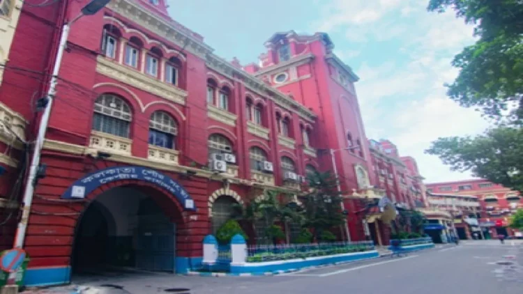 KMC Eid Leave Notice Controversy: Kolkata Municipal Corporation, after heating the politics, canceled Idi's holiday order Firhad hakim slammed by BJP on Vishwakarma Puja Row