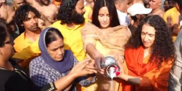 Katrina Kaif became the support of mother -in -law in Mahakumbh, a holy dip in Sangam - India tv hindi