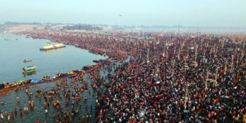 Mahakumbh 2025: So far more than 50 crore devotees took a dip in Mahakumbh, 300 scavengers campaigns for the Guinness World Record, More than 50 Crore Devotees has taken a Dip in Mahakumbh, 300 Sanitation Workers Togera Launched a Campaign For the Guinness World record.