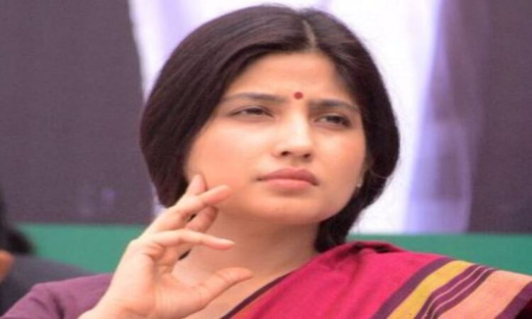 Mahakumbh Bhagdad. Mahakumbh. Bhagdad. Dimple Yadav. Yogi Government. Uttar Pradesh. Criticism. Mahakumbh. Stampede. Yogi Government | Mahakumbh Bhagdad: 'Turned to humanity ...' Dimple Yadav surrounded the Yogi government on the Mahakumbh, heard the Khari-Khoti. News Track in Hindi