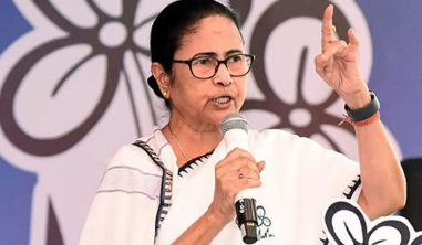 Mamta condemned America's 'silence' to send migrants from America to flock to fetters