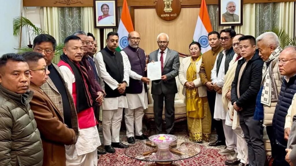 Manipur News | CM N Biren Singh Resign | Biren Singh's resignation, who will now be the Chief Minister of Manipur | Manipur Violence | Union Home Minister Amit Shah | Manipur Latest News in Hindi NewsTrack | CM N Biren Singh Resign: Resignation of Biren Singh, who will now be the Chief Minister of Manipur? , News Track in Hindi