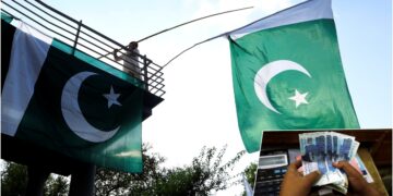 Pakistan's economy is not handled, despite all efforts, the pace of economic growth sluggish - India tv hindi
