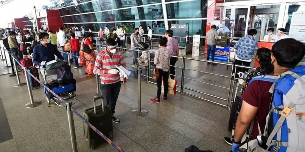 Partial ban on operating aircraft on Lucknow Airport, 20 thousand passengers will get refund