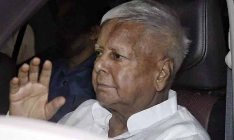 Political fierce battle on Lalu's Mahakumbh describing the Mahakumbh. Lalu Yadav | Maha Kumbh | Lalu Yadav Statement | Maha Kumbh Mela | Newstrack News | Lalu Yadav: Political fierce battle, NDA constituents retaliated when Lalu's Mahakumbh was stunned. News Track in Hindi