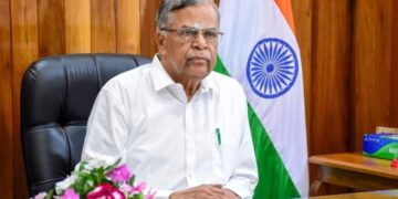 Politician La Ganesan Iyer Biography in Hindi | La ganesan iyer ka jivan parichay in hindi | La Ganesan Iyer Political Career | La Ganesan Iyer Governor Tenure | News Track Hindi News | Latest Update Hindi Samachar | La Ganesan Iyer Biography: La Ganesan Iyer is considered a very militant leader who travels from RSS pracharak to Governor of different states. News Track in Hindi