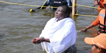 President and Uttarakhand CM Took Mahakumbh Snan: President Draupadi Murmu and Uttarakhand CM Pushkar Singh Dhami performed Mahakumbh bath, President Draupadi Murmu and Uttarakhand CM Pushkar Singh Dhami Took Mahakumbh Batha.