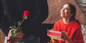 Rose day 2025: Rose will come in a relationship like rose, make such special and memorable for partner - India tv hindi