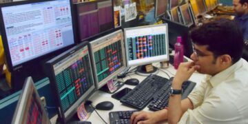 Sensex launched 250 and Nifty started trading with 65 points - India tv hindi