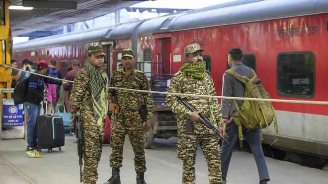 Strict security after stampede at New Delhi railway station, influx of passengers continues