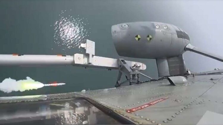 VIDEO: Leave the missile from helicopter, the target was left out, Navy and DRDO did this very amazing - India tv hindi