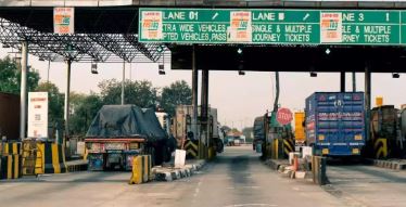 Vehicles in Uttar Pradesh should be toll -free during Mahakumbh: Akhilesh Yadav