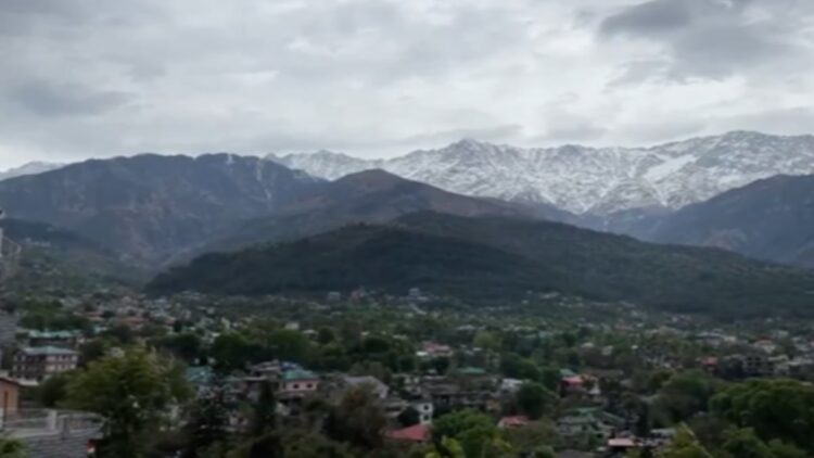 Weather Update: Another western disturbance became active, the possibility of changing weather in many states from Tuesday, weather update says due to western disturbance snowfall and rain grind in these states of India