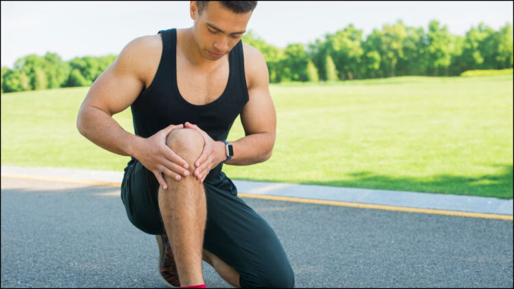 What is the cause of knee pain at an early age, if you see symptoms, then be careful - India tv hindi