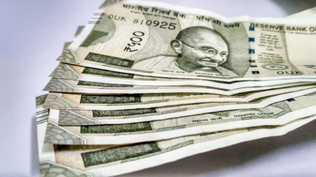 Who is paying more interest on SBI or Post Office, FD? Check details - India tv hindi