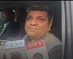 योगी सरकार ने पेश किया ऐतिहासिक बजट, नई इबारत लिखी जाएगी : मंत्री आशीष पटेल