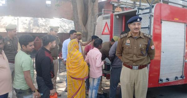 Kasganj: I missed a bath in Sangam? Get Mahakumbh water sitting at home