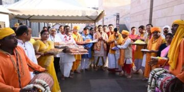New tradition: Baba Kashi Vishwanath will play Holi with the color that comes from Laddu Gopal