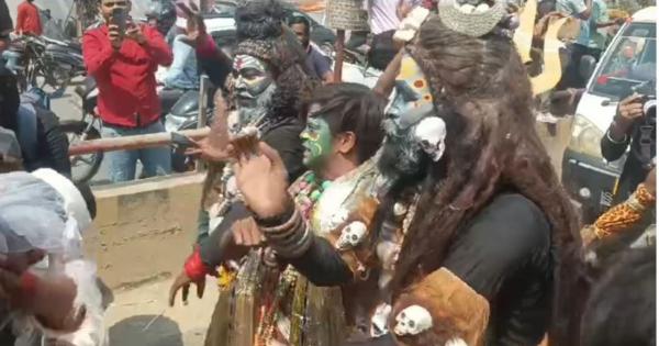 Varanasi Masan Holi 2025: ... Holi Khele in Masane, Holi played with the ashes of the pyre at Harishchandra Ghat before Rangotsav