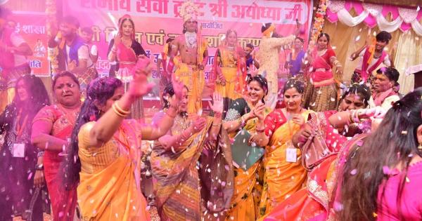 Holi Milan Samaroh 2025: You can adopt and present the character of Ram and Sita