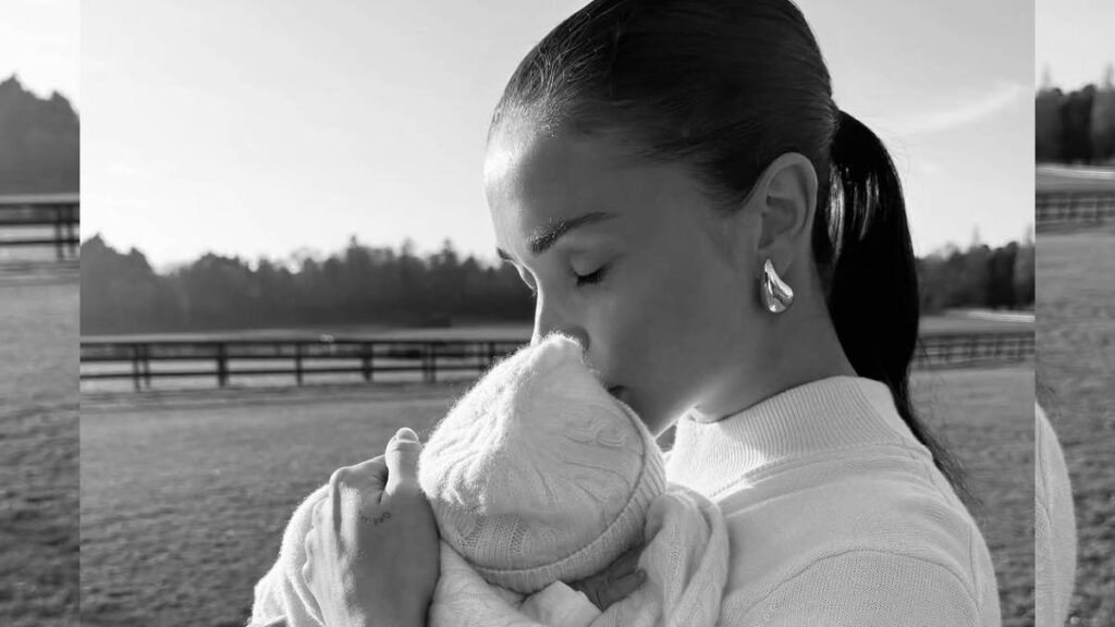 Akshay Kumar's foreign heroine became mother for the second time, visible baby's glimpse - India tv hindi