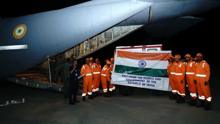 Amidst the destruction in Myanmar, India extended help, sent 15 tonnes of relief material - India tv hindi