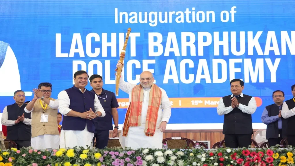Amit Shah at Assam: In the Congress Government, we also ate poles and also the bread of jail, Home Minister Amit Shah in Assam remembered the old days, during the Congress government, we decided lathicharge and jail time as cell, home minister amit shah recalled the cold days in assam