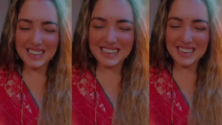 Amrapali Dubey got shame, Bhojpuri Queen became red with shame, video viral