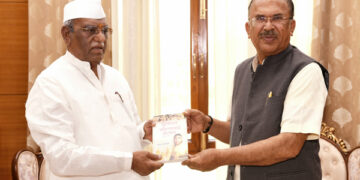 Assembly Speaker has courtesy meeting with governor