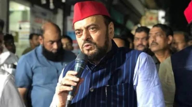 'Aurangzeb' was heavy to Hamdardi Abu Azmi; Stuck with controversial comments, zero FIR lodged
