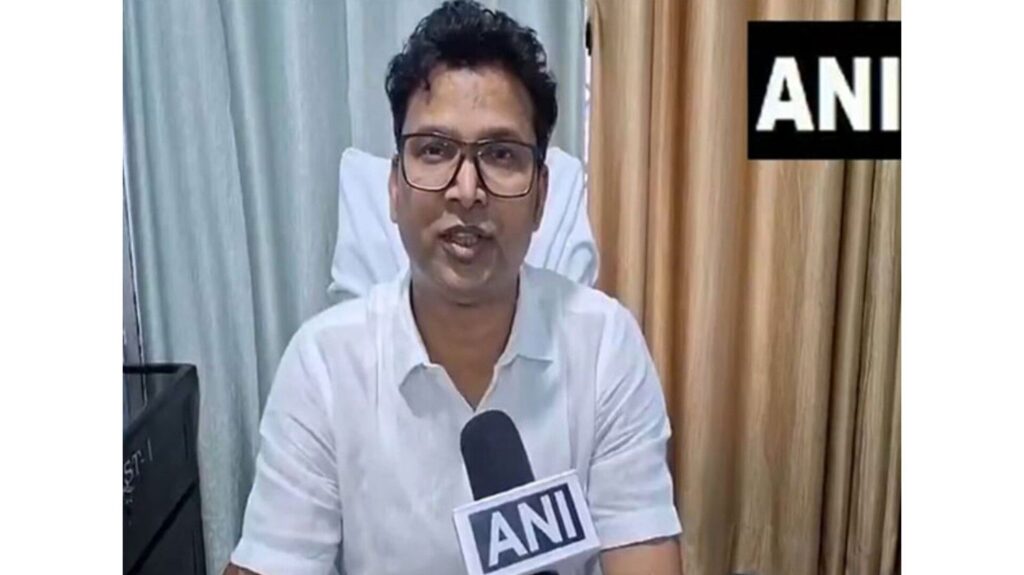 Bihar: 33 teachers dismissed from service on charges of irregularity in appointment in Gopalganj