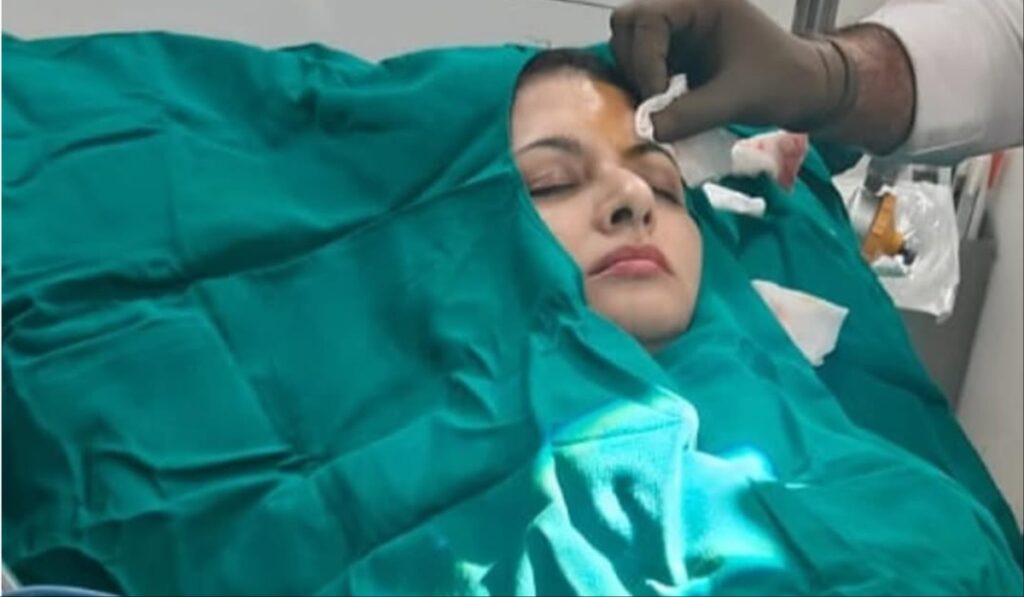 Bollywood actress hospitalized in hospital, recently got upset after 13 stitches - India tv hindi