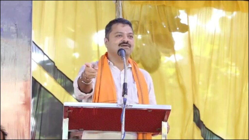 Chakravarti Solibale's controversial statement, 'Now bring girls of other religions to their religion' - India tv hindi