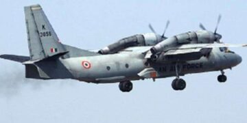 Crash landing of AN-32 aircraft at Bagdogra Airport, narrowly survived crew members-India tv hindi