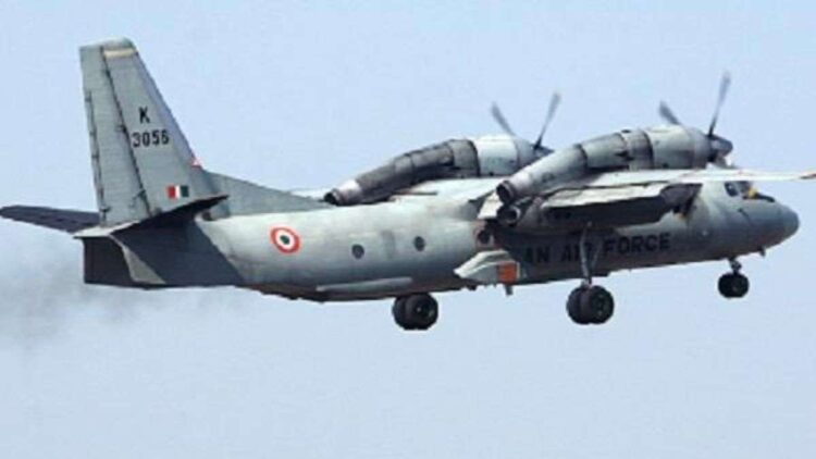 Crash landing of AN-32 aircraft at Bagdogra Airport, narrowly survived crew members-India tv hindi