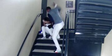 Dragged from the stairs, beaten and beaten, slapped a young man for apology, video of Bouncers' Dadagiri video viral